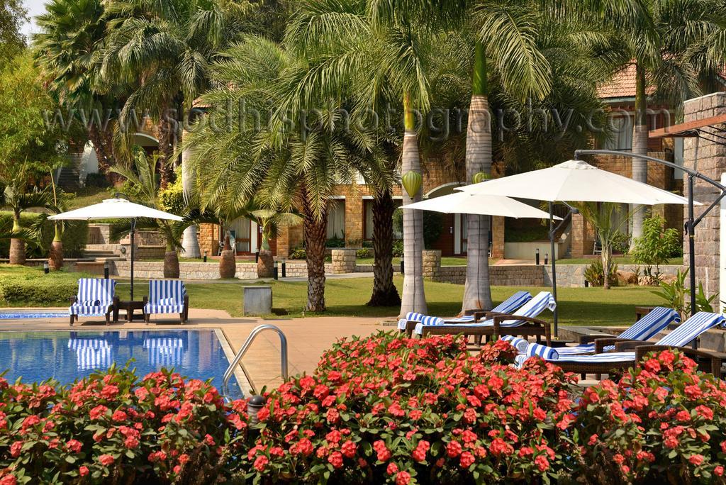 Golkonda Resorts & Spa Hyderabad Exterior foto