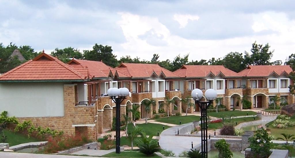 Golkonda Resorts & Spa Hyderabad Exterior foto